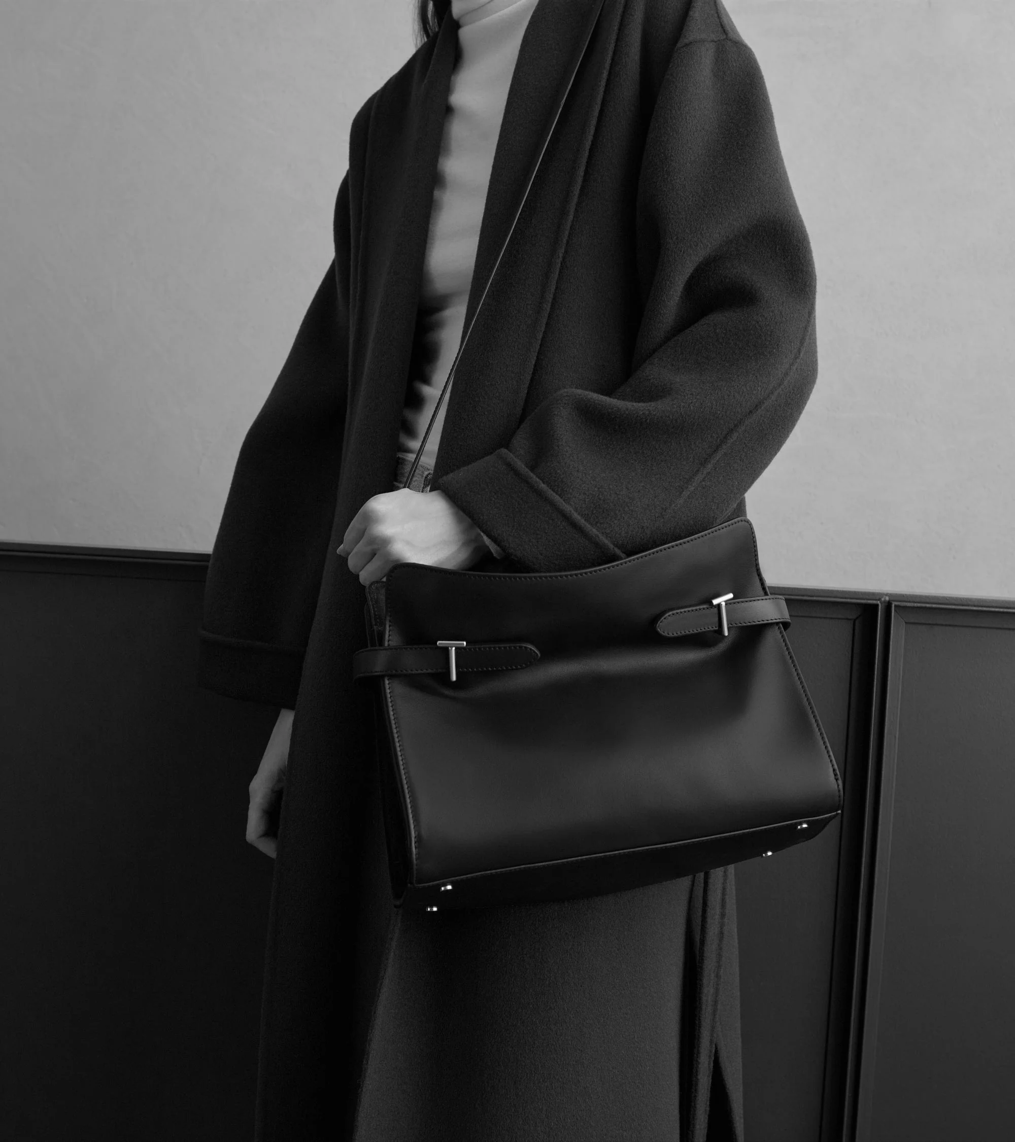 Sac porté épaule grand modèle Emie en cuir lisse et nubuck - Image 8