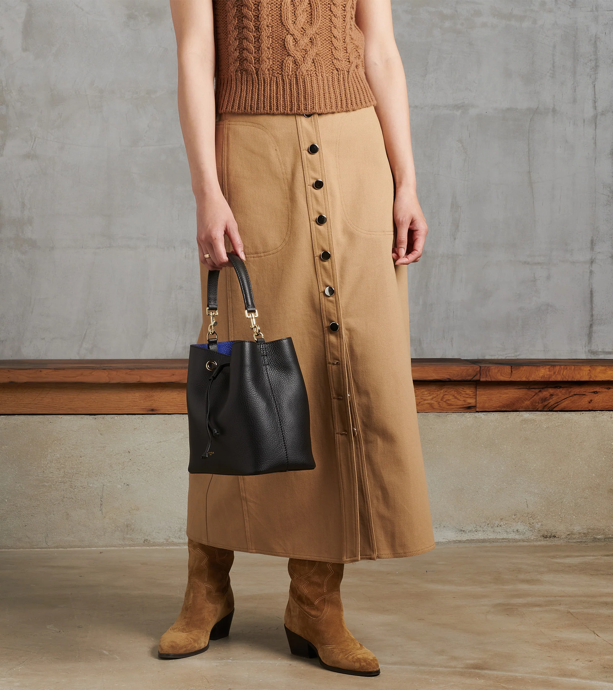 Sac seau Louise en cuir grainé - Image 6